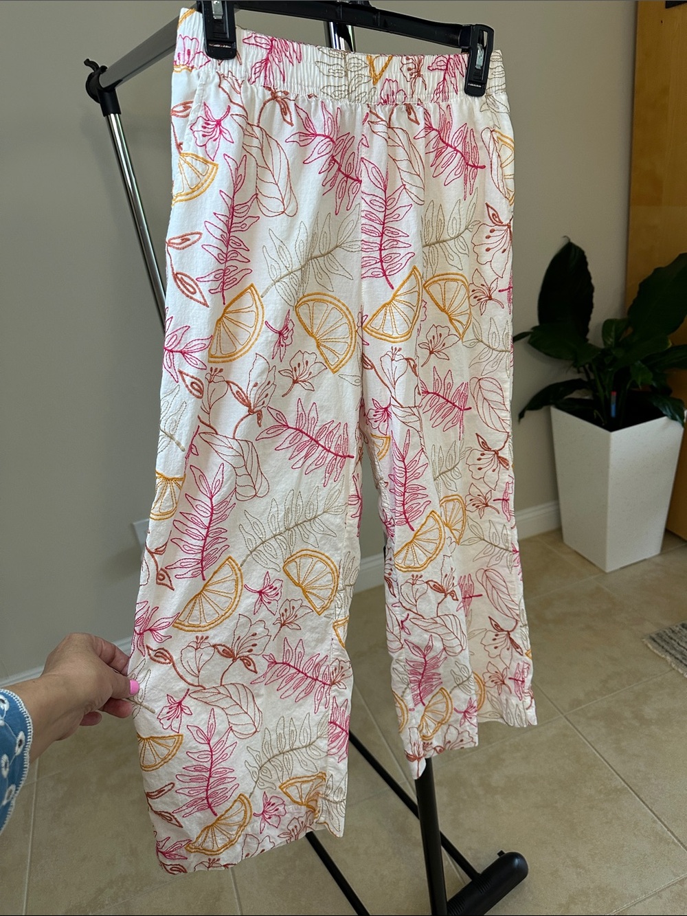 C&C California White Floral & Citrus Print Elastic Waist Kids Pants